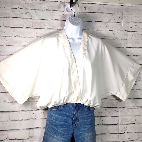 Fashion Nova V Neck Top - Picture 1 of 7